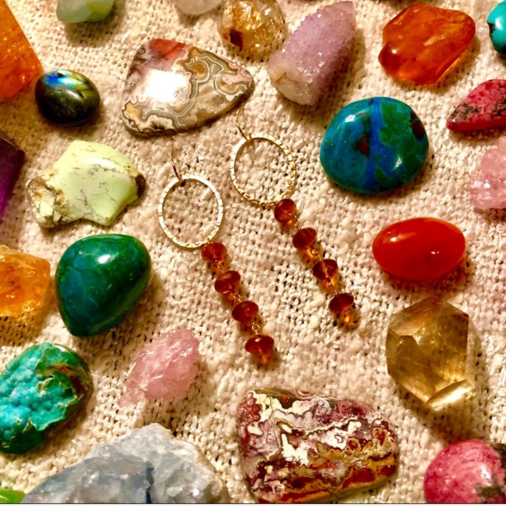 NWOT Artisan Genuine Amber Hoop Earrings - Picture 15 of 15